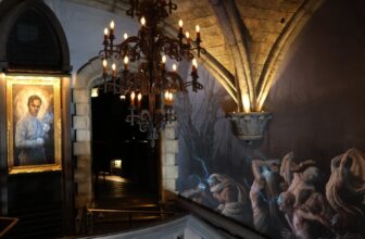 All of the Spooky Particulars We Liked at Epic Universe’s Darkmoor