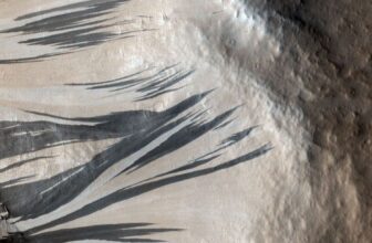 Water on Mars? Mysterious Darkish Streaks Aren’t What Scientists Thought