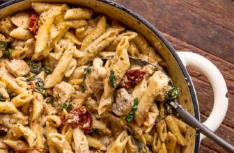 Low Effort One Pot & Sheet Pan Dinners That Nonetheless Ship