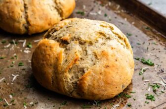 Contemporary Baked Bread That Modifications Every thing